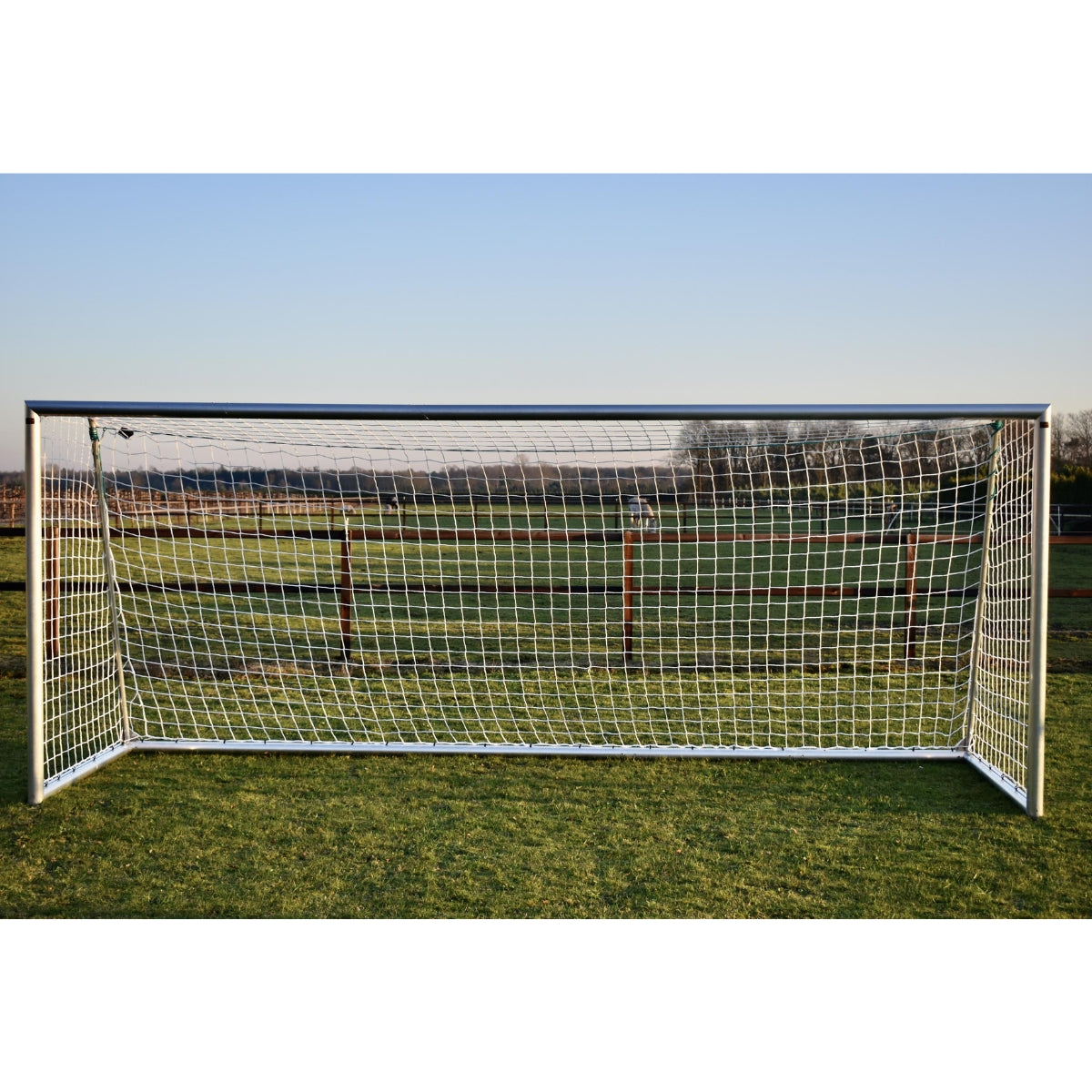 Professioneel Aluminium voetbaldoel - Avyna Pro Goal 500 x 200 cm - incl. net