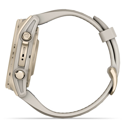 Garmin Fenix 8 Sapphire - 43 mm / AMOLED - Soft Gold avec bracelet en silicone gris brouillard/grès foncé - Montre multisport premium