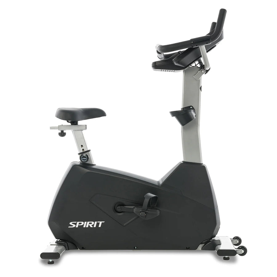 Vélo d'exercice Spirit Fitness CU800ENT avec console de divertissement