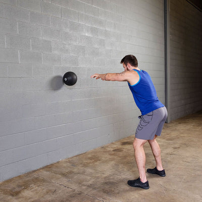 Balles de frappe Body-Solid Tools à bande de roulement de pneu BSTTT - 4,5 kg à 9,1 kg