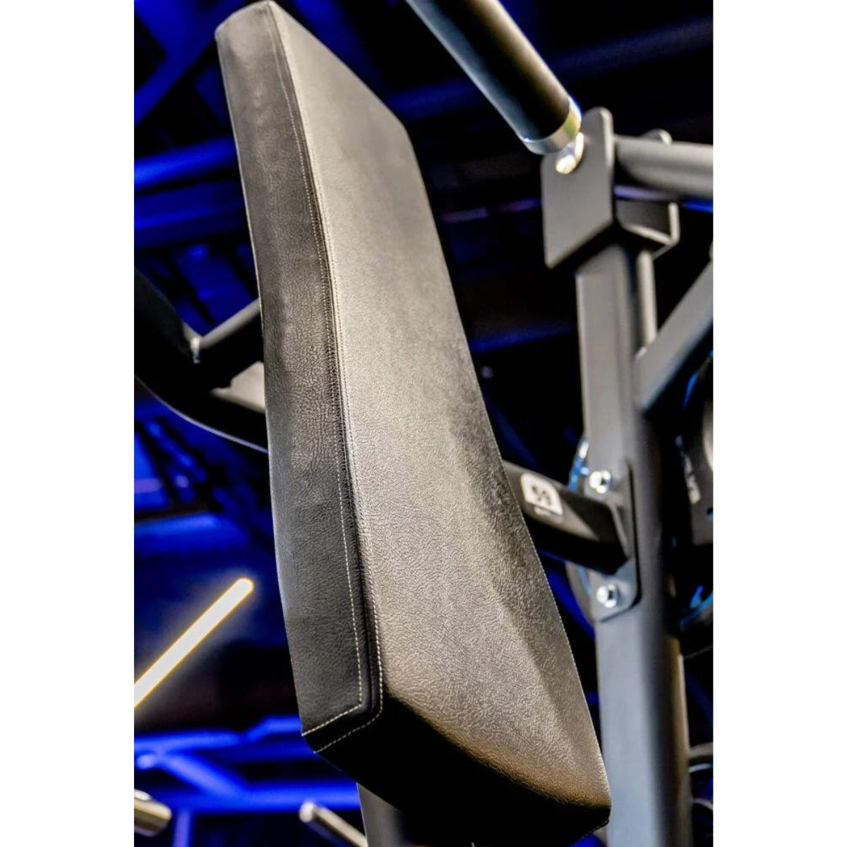 Machine de développé épaules - Evolve Fitness Ultra Series UL-30 à charge guidée