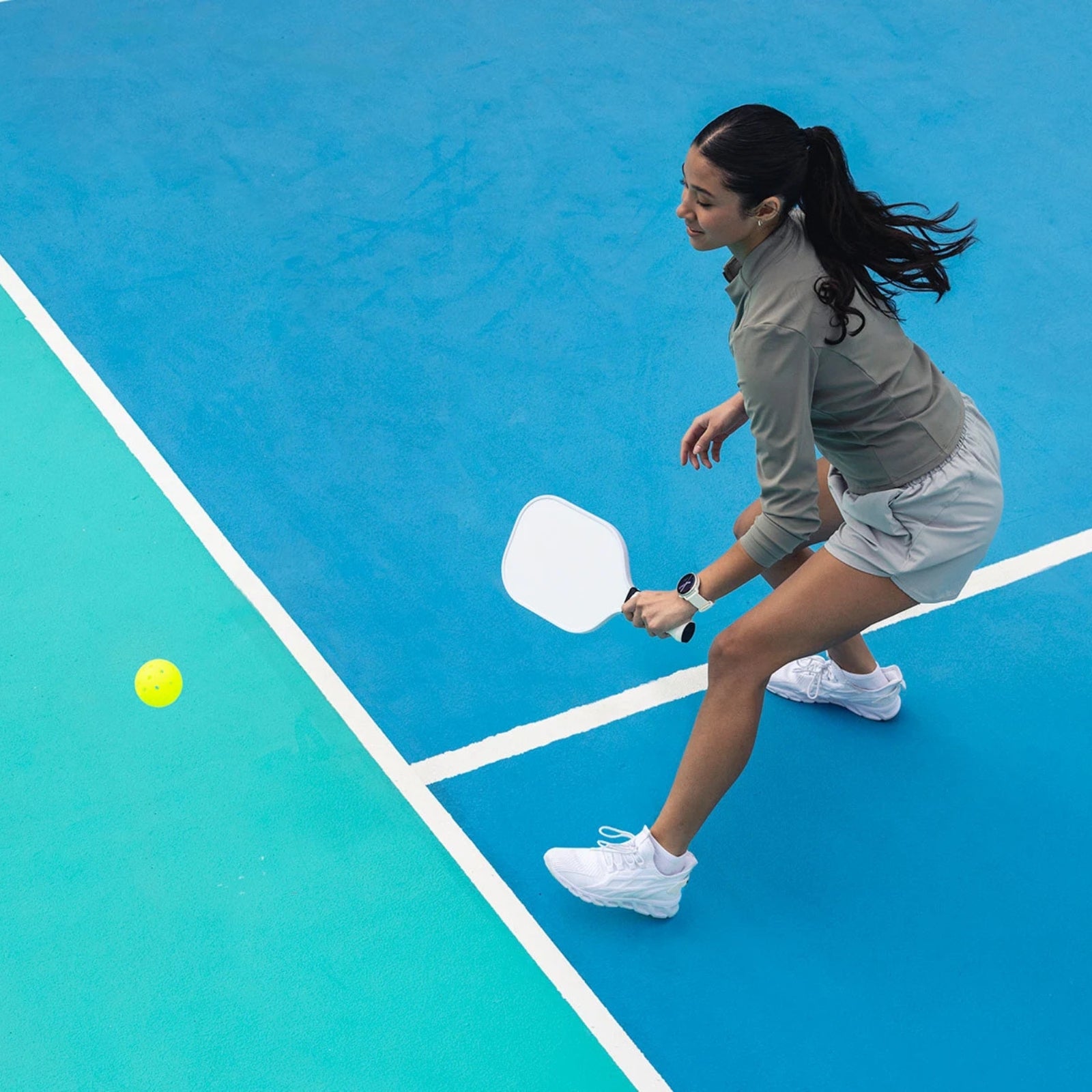 Garmin Vivoactive 6 - Health & fitness smartwatch - Lunar Gold met Bone band