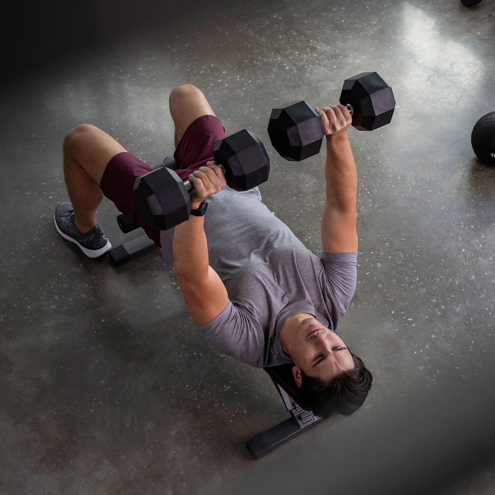 Garmin Vivoactive 6 - Montre connectée santé et fitness - Pink Dawn