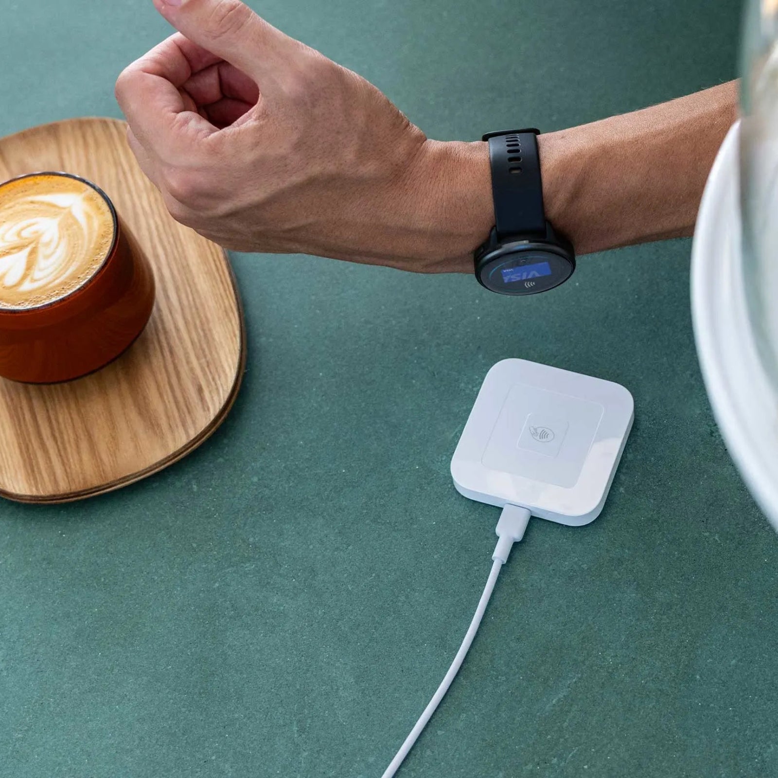 Garmin Vivoactive 6 - Montre connectée santé et fitness - Ardoise avec bracelet noir