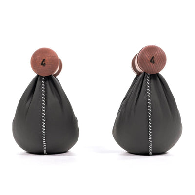 NOHRD SwingBell Tower Set Club - kettlebells avec support de rangement - Chêne teinté et cuir