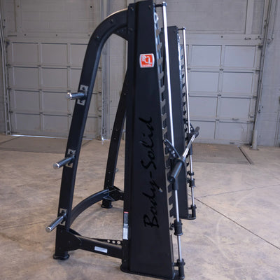 Smith Machine - Pro Clubline SCB1000B - Chargement de plaques