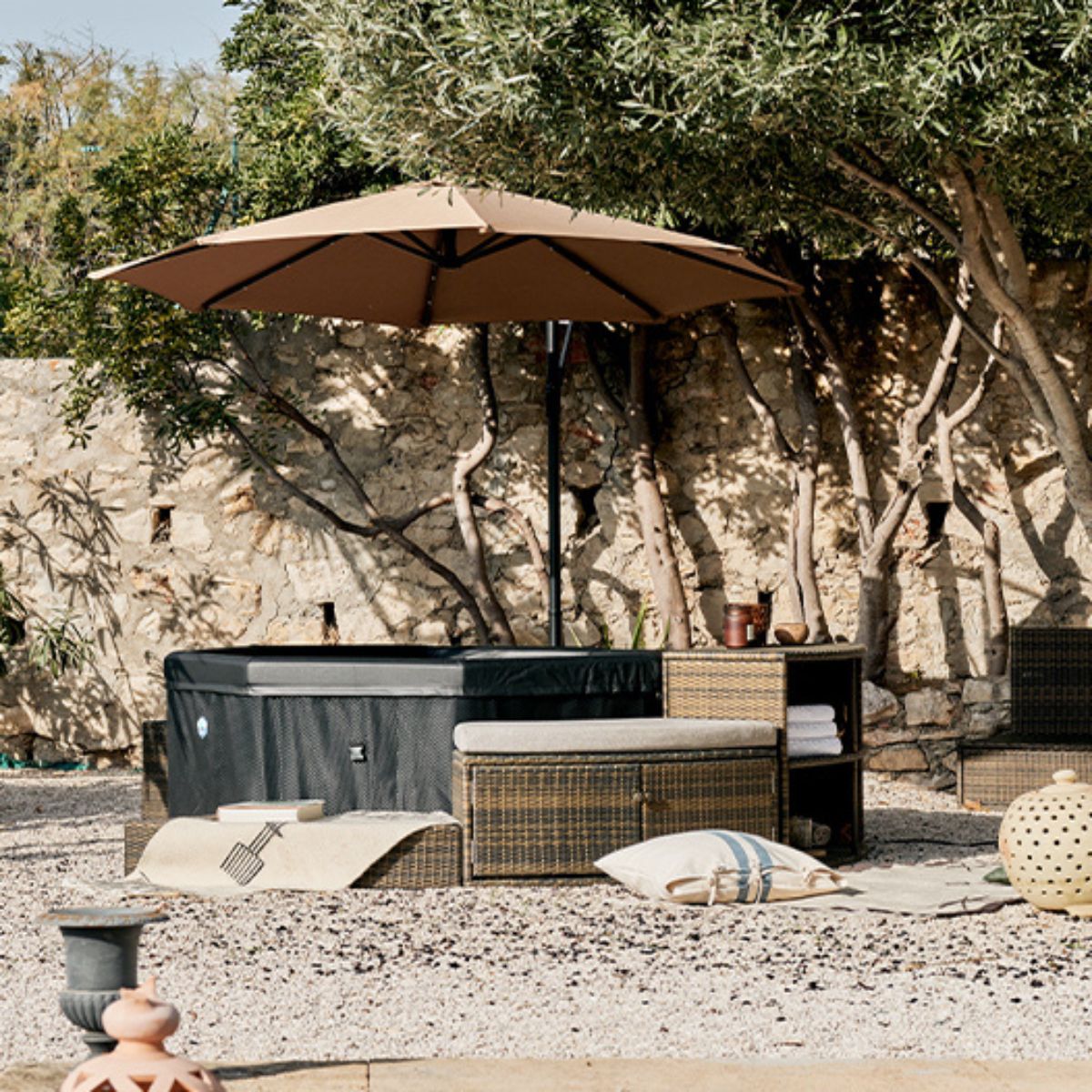 Spa de surface NetSpa Octopus avec ensemble de meubles pour 5/6 personnes