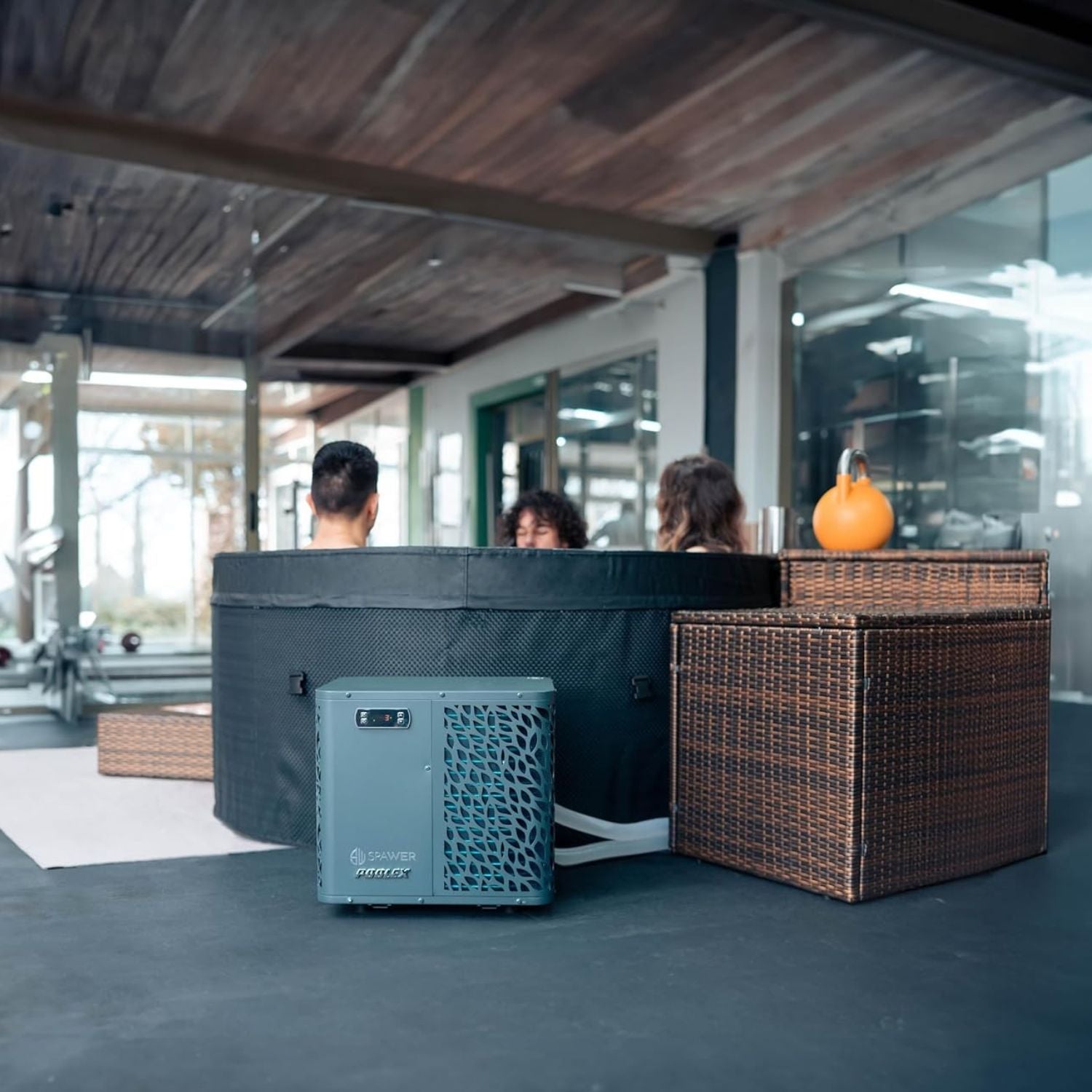 NetSpa Ice Vita Eisbad + Spa für 4 Personen mit Möbelset - multifunktional - 5kW