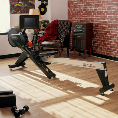 Sole Fitness SR550 roeitrainer met entertainment console