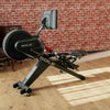 Sole Fitness SR550 roeitrainer met entertainment console