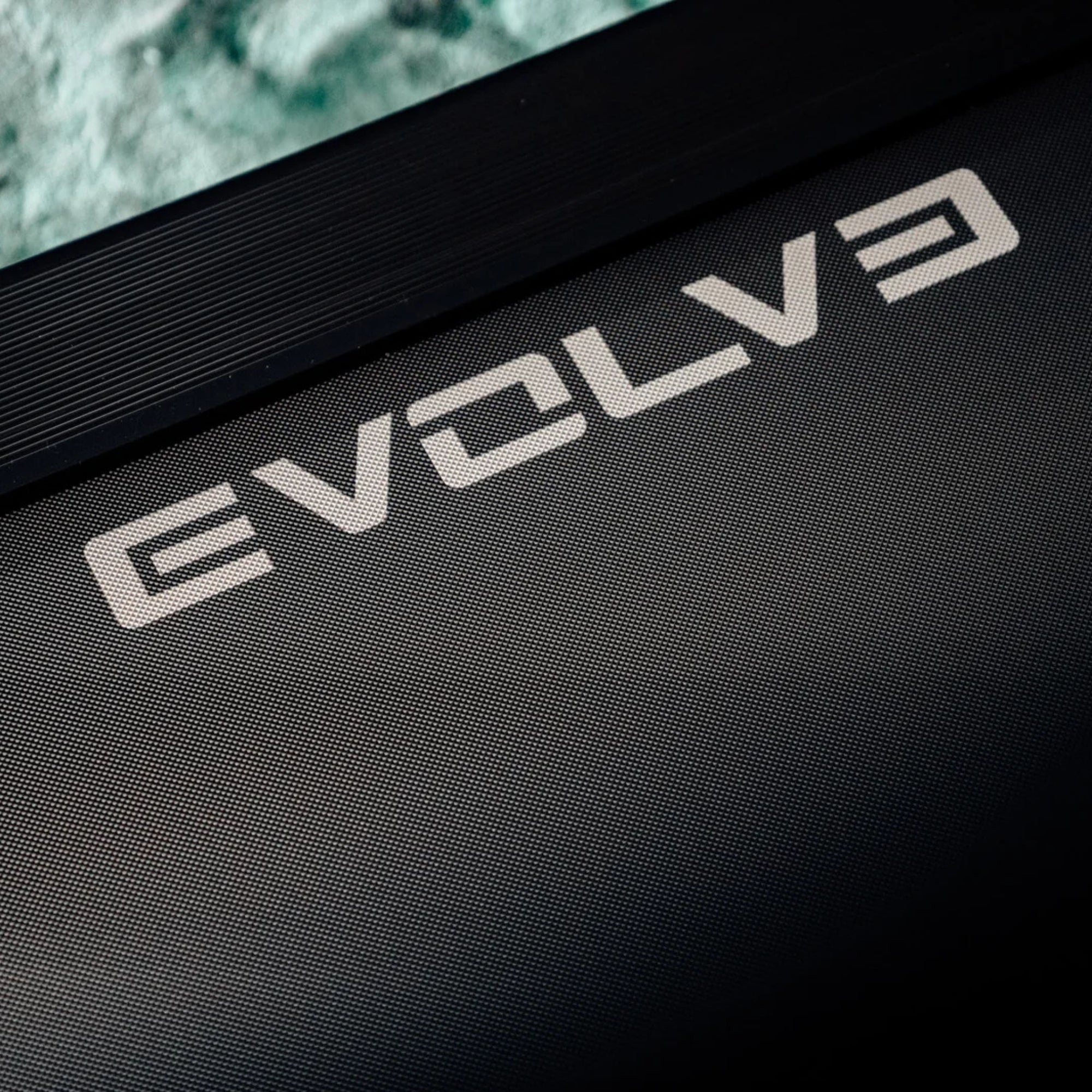 Evolve Fitness HT-300-LED loopband - volledig opklapbaar