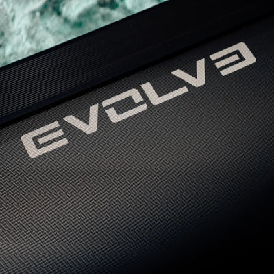 Evolve Fitness HT-300-TFT Laufband mit 23,8-Zoll-Touchscreen-Entertainment-Konsole – vollständig klappbar