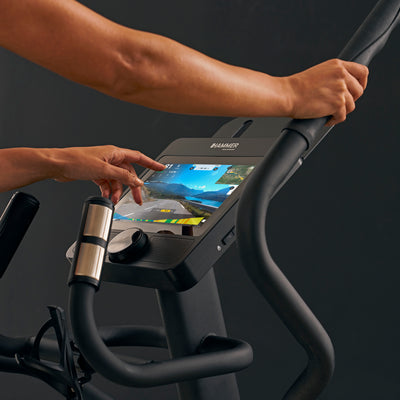 Hammer Maximum EL8000 professionele crosstrainer met 10.1" touchscreen display