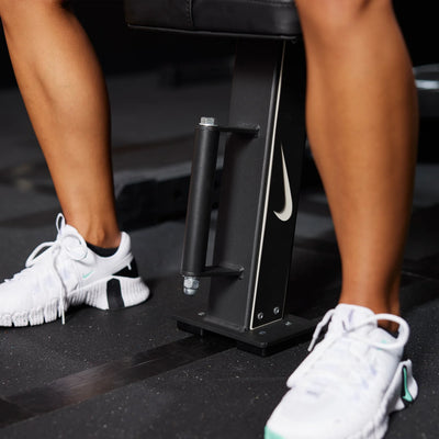 Nike Strength Rolling Weight Bench halterbank - Zwart