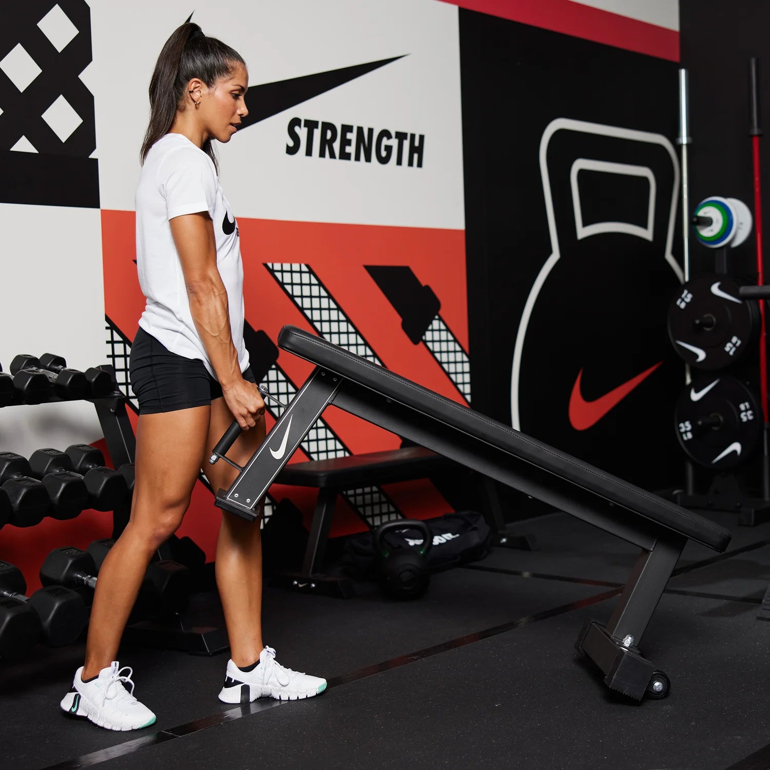 Nike Strength Rolling Weight Bench halterbank - Zwart