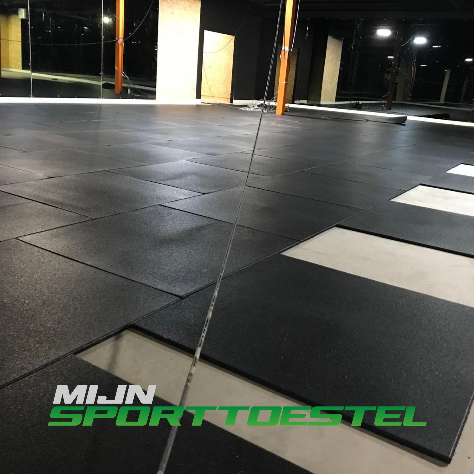 Rubberen 100 x 100 x 1.5 cm vloerelementen / sportvloer voor sport- & fitnessruimtes - nu met gratis installatie