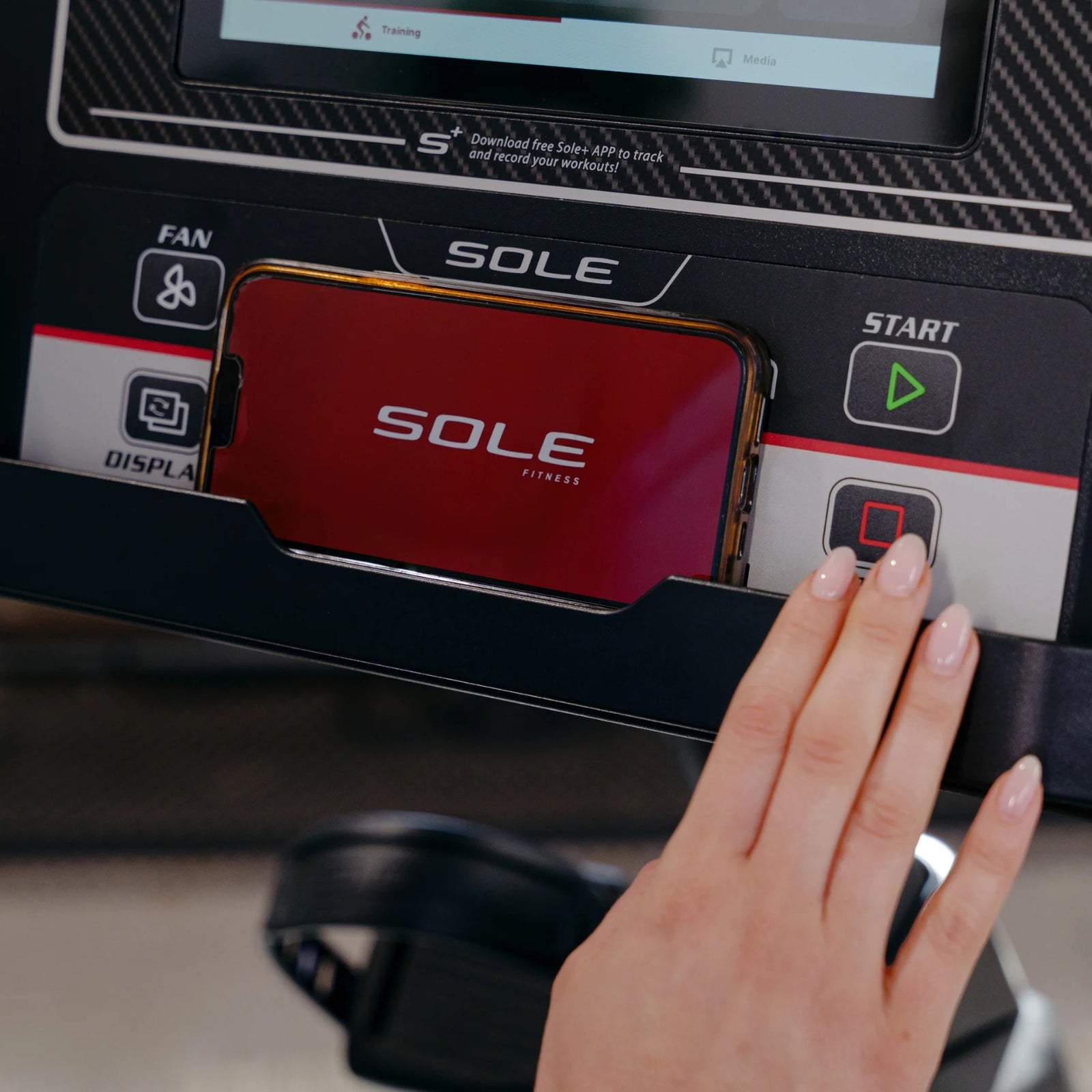 Vélo d'exercice allongé Sole Fitness LCR avec console de divertissement - dernier modèle