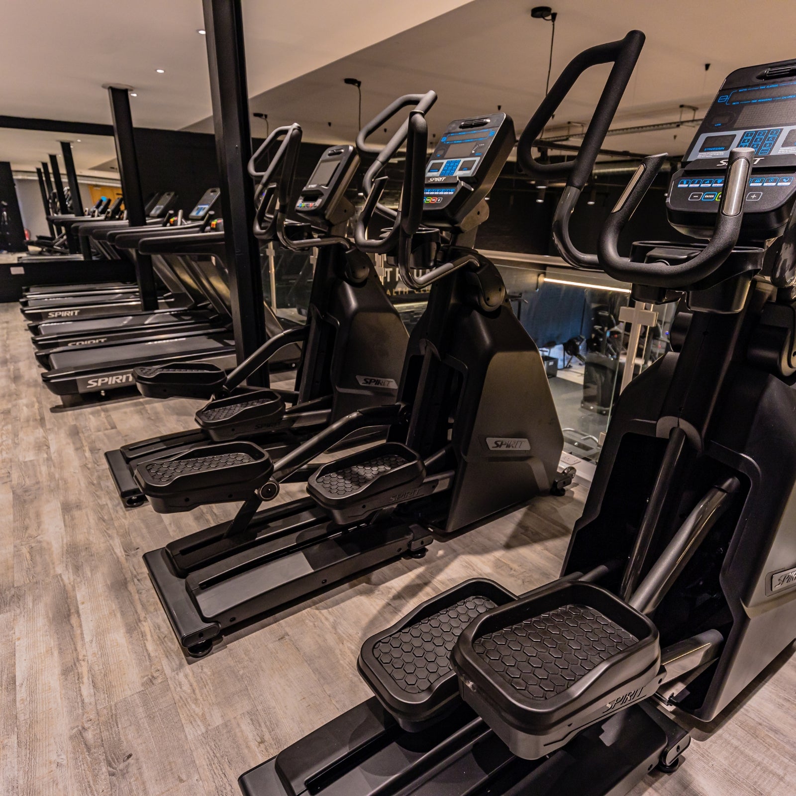 Spirit Fitness CE900LED Crosstrainer - Gratis montage