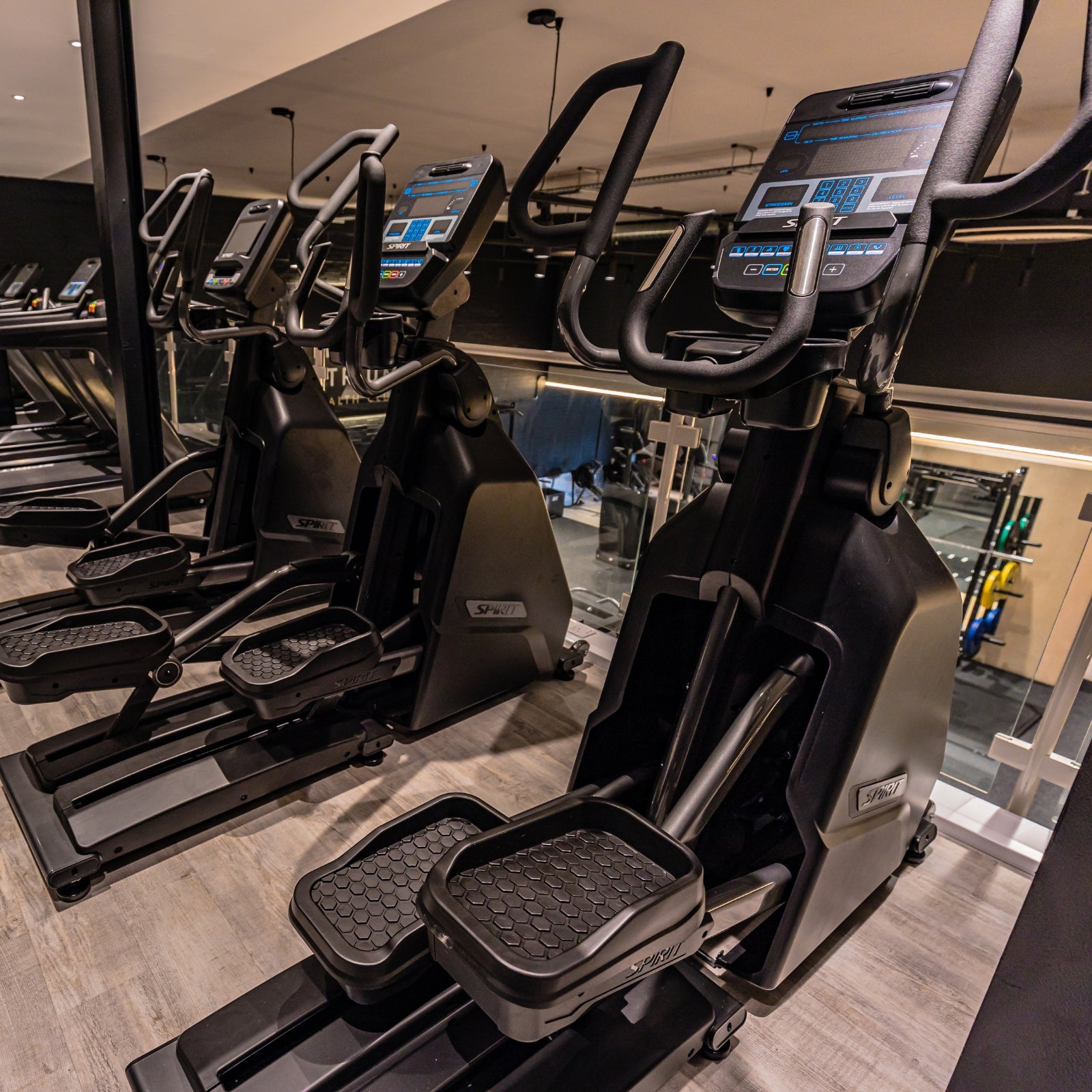 Spirit Fitness CE900LED Crosstrainer - Gratis montage