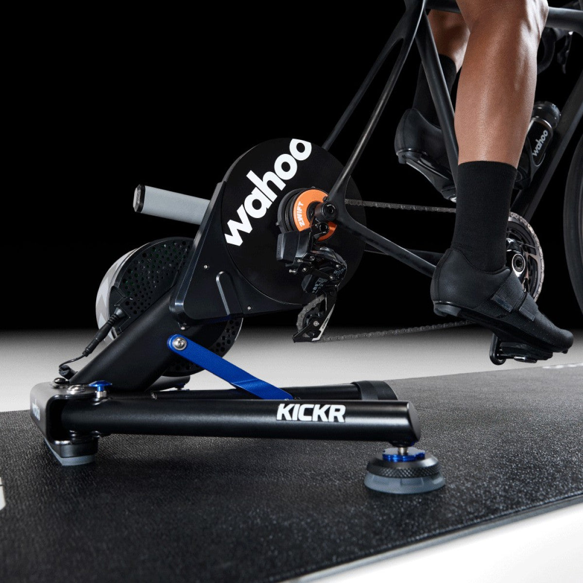 Wahoo Kickr V6 Zwift Cog & Click fietstrainer